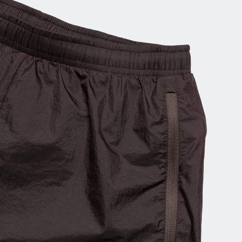 district vision running womens ultralight zippered hiking shorts cacao 3