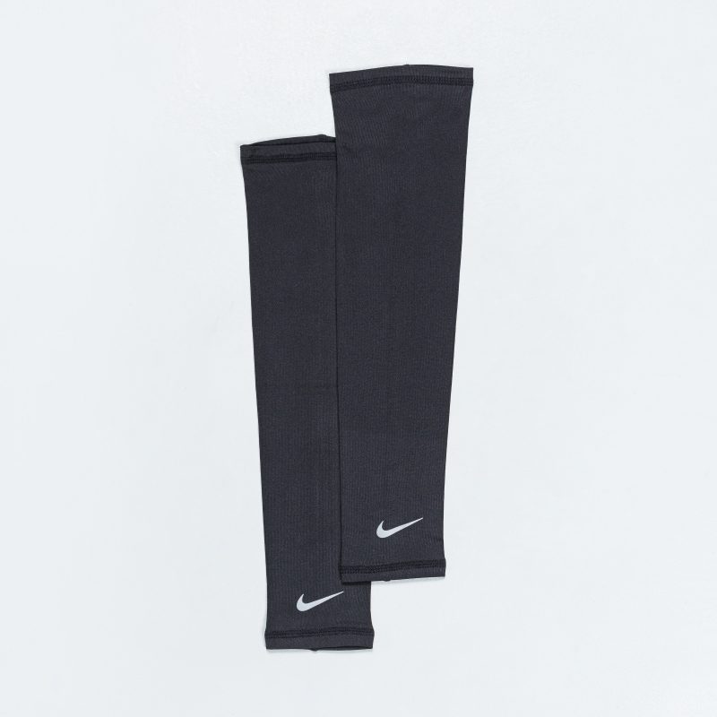 nike lightweight running arm sleeve black 7