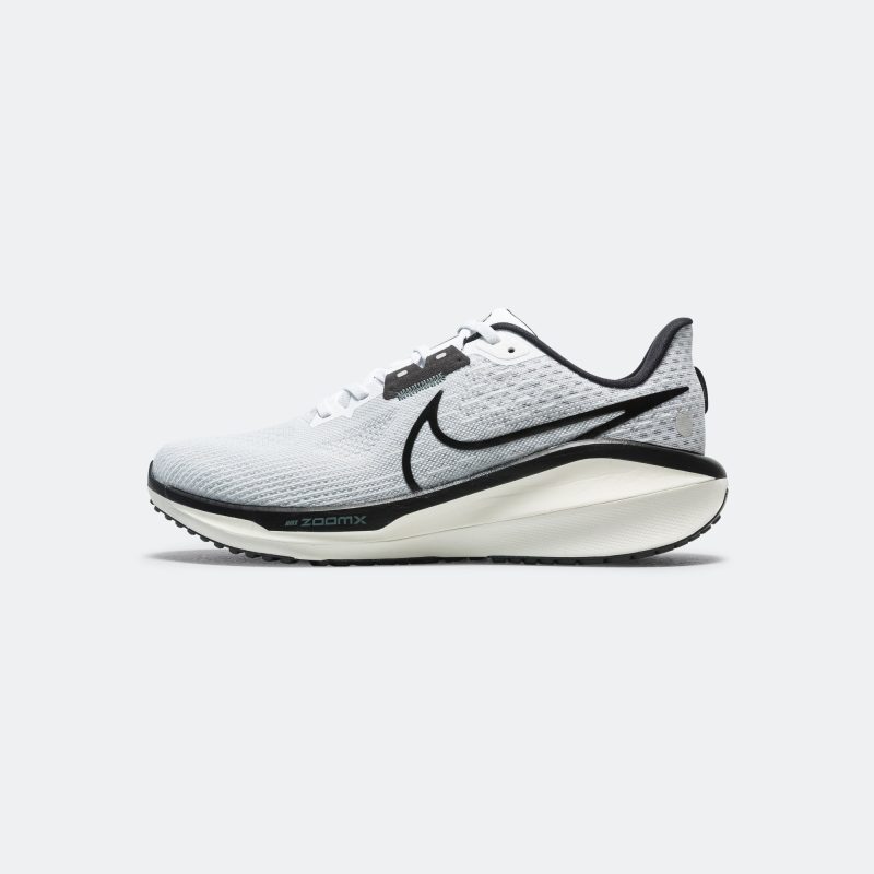 nike mens vomero 17 white pure platinum vintage green 1