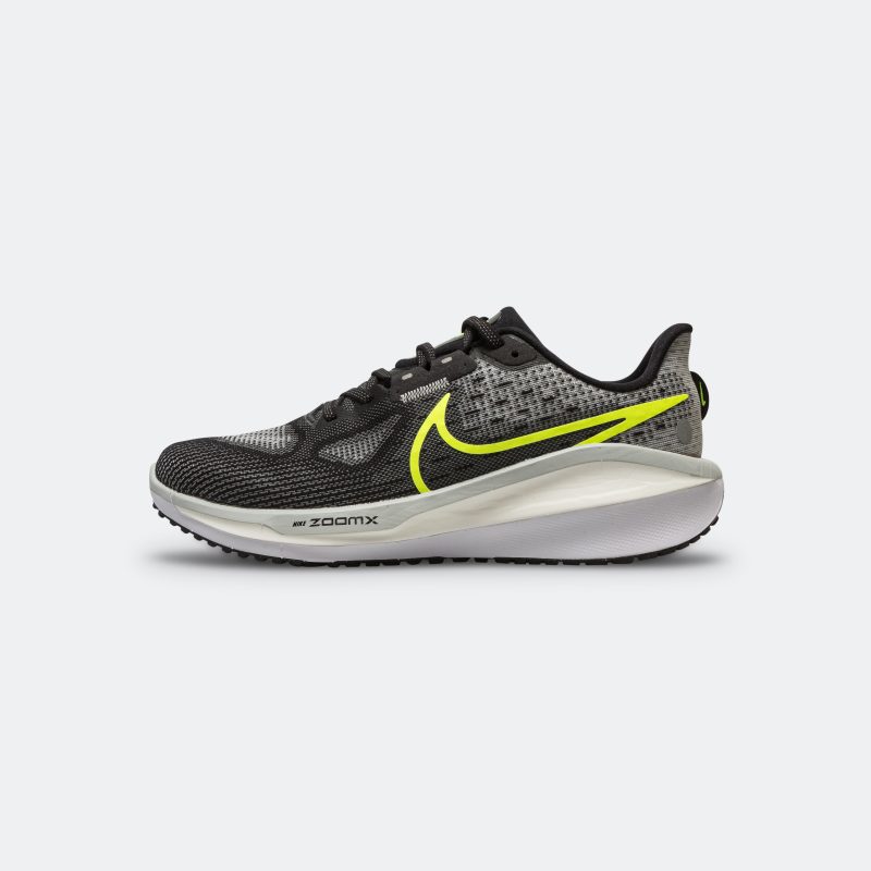 nike running vomero 17 black light smoke grey white volt 1