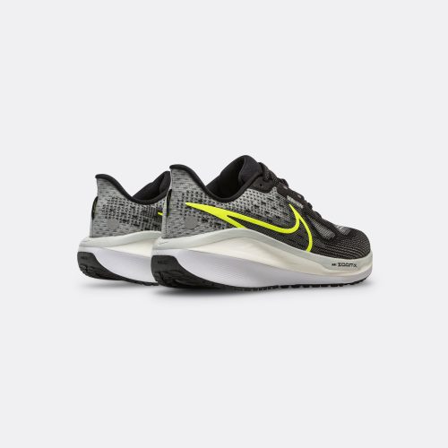 nike running vomero 17 black light smoke grey white volt 3