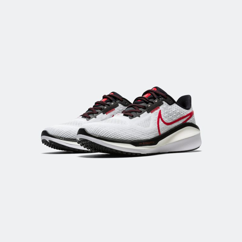 nike running vomero 17 white black fire red 2