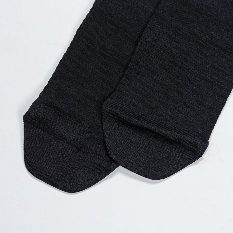 nike spark socks lightweight ankle black reflective 4