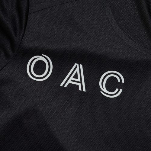 on runing oac womens performance t shirt black 3