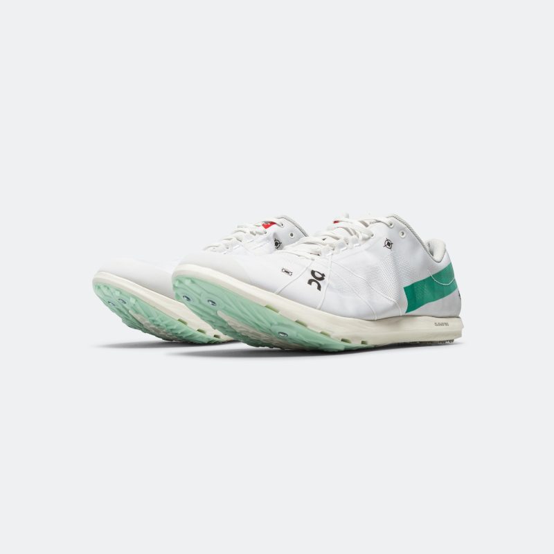 on running mens and womens cloudspike 1500m undyed white mint 2 d21b2fd0 3536 4108 9338 59085854b3c6