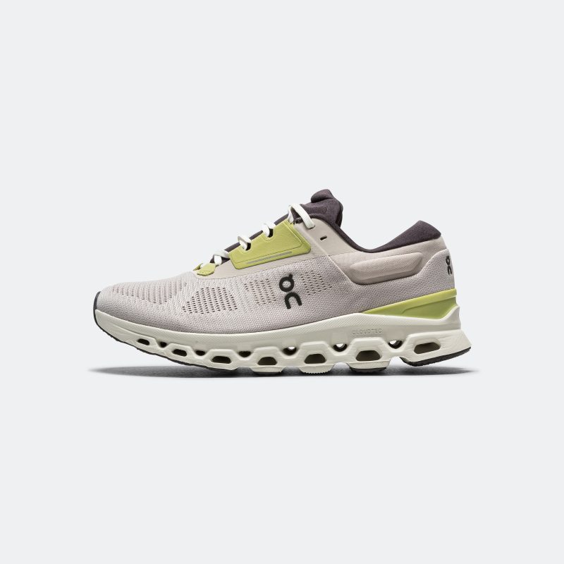 on running mens and womens cloudstratus 3 pearl ivory 1