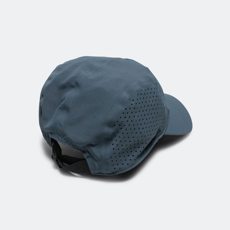 on running unisex lightweight cap navy 2