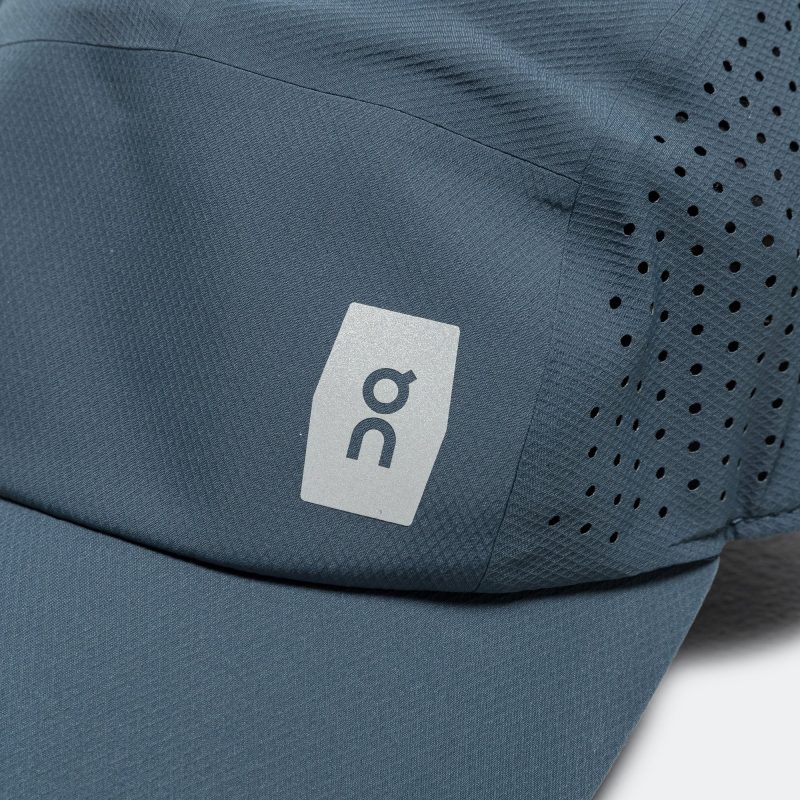 on running unisex lightweight cap navy 3