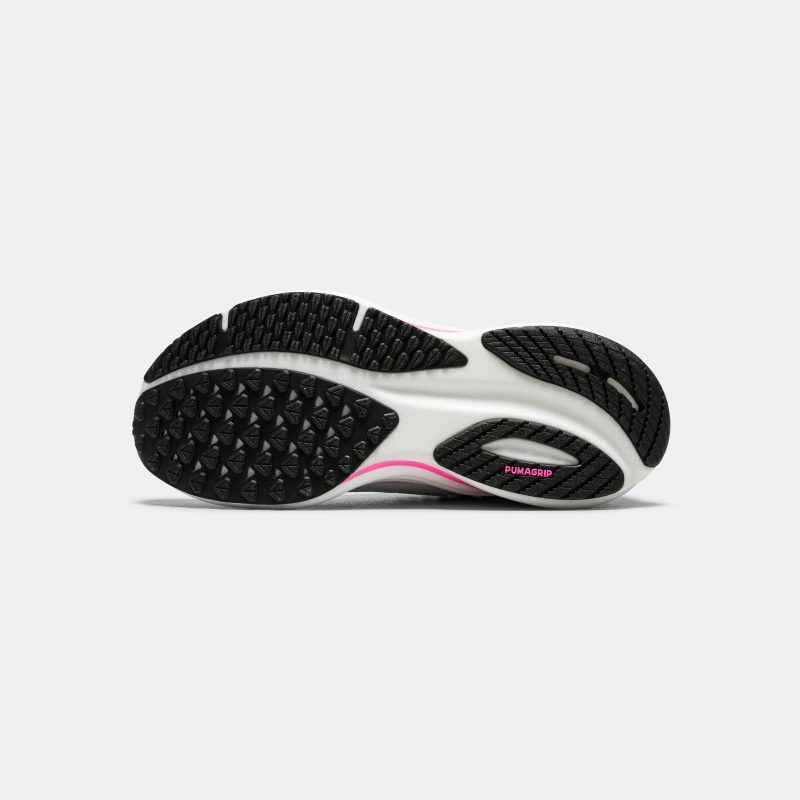 puma running womens magnify nitro 2 white black 5 1