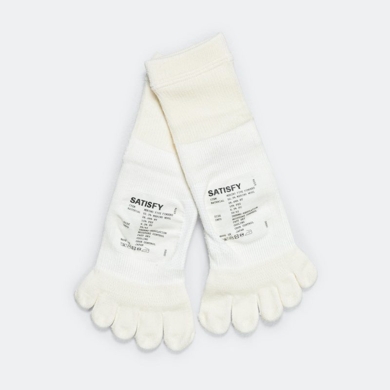 satisfy running merino five finger socks 1