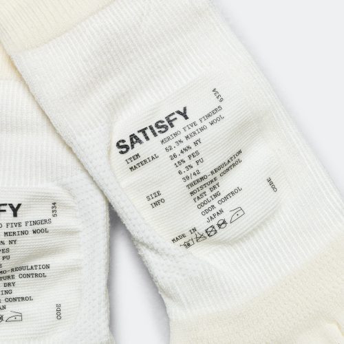 satisfy running merino five finger socks 4