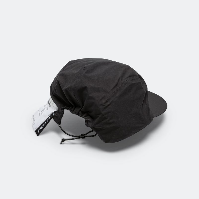 satisfy running pertex 3l rain cap black 2