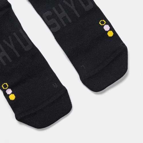 shyu running socks black orange 3