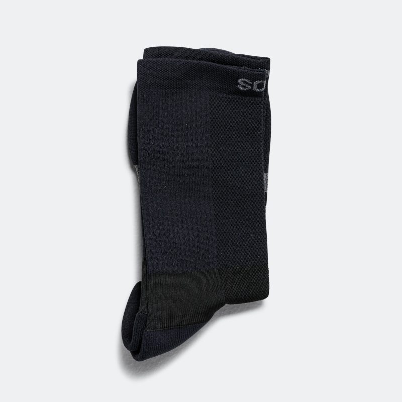 soar running crew socks black 1 e4f25db6 466f 4754 86f1 c2ef67466d7e