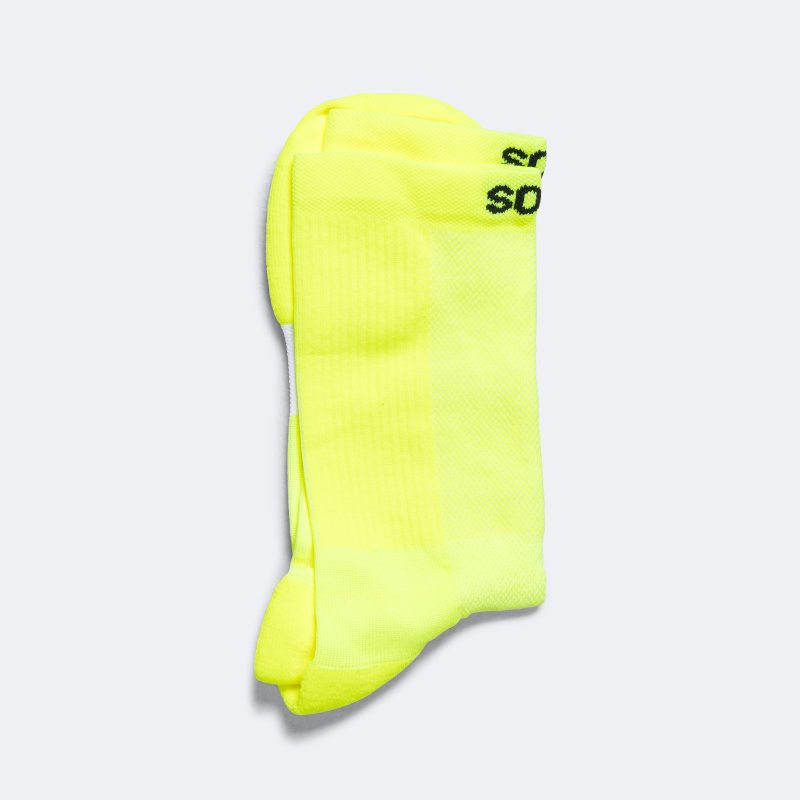 soar running crew socks fluro yellow 1