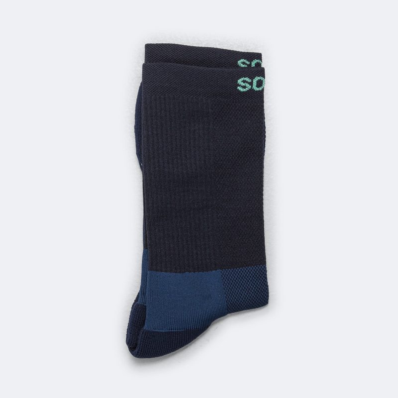 soar running crew socks navy 1