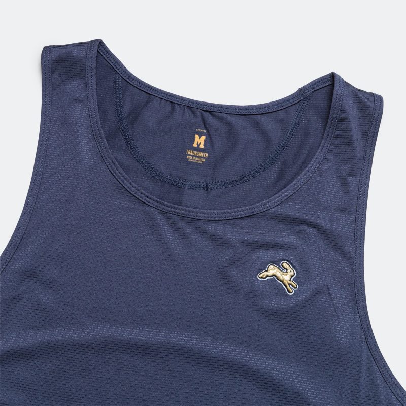 tracksmith running mens twilight tank navy 2