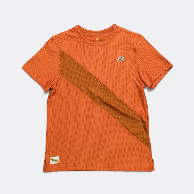 tracksmith running womens van cortlandt tee brick red caramel 1